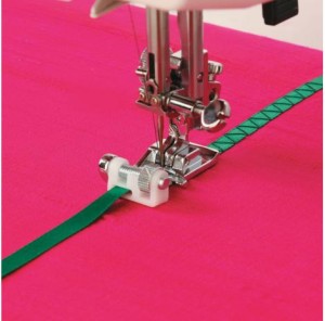 STOPKA DO NASZYWANIA CEKINÓW, TASIEMEK I GUMEK JANOME (ROTACYJNY)