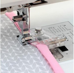 STOPKA DO WSZYWANIA ZAPRASOWANEJ LAMÓWKI JANOME (ROTACYJNY, 9 MM)