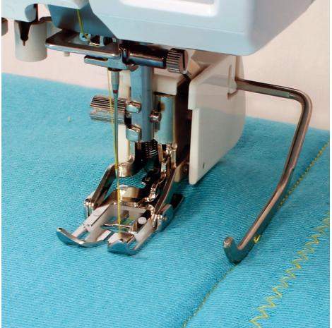 janome-200309008-stopka-z-gornym.jpg