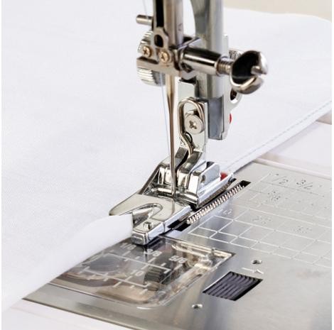 janome-820809014-stopka-do-podwijania-3mm-Janome-rotacyjny.jpg