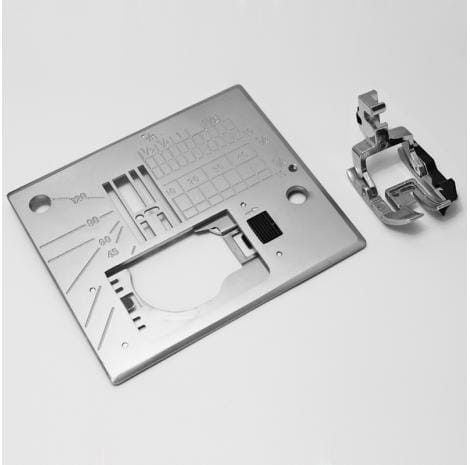 janome-846407007-stopka-krawedziowa-1-4-cala-6-mm-z-plytka-Janome-MC6600P.jpg